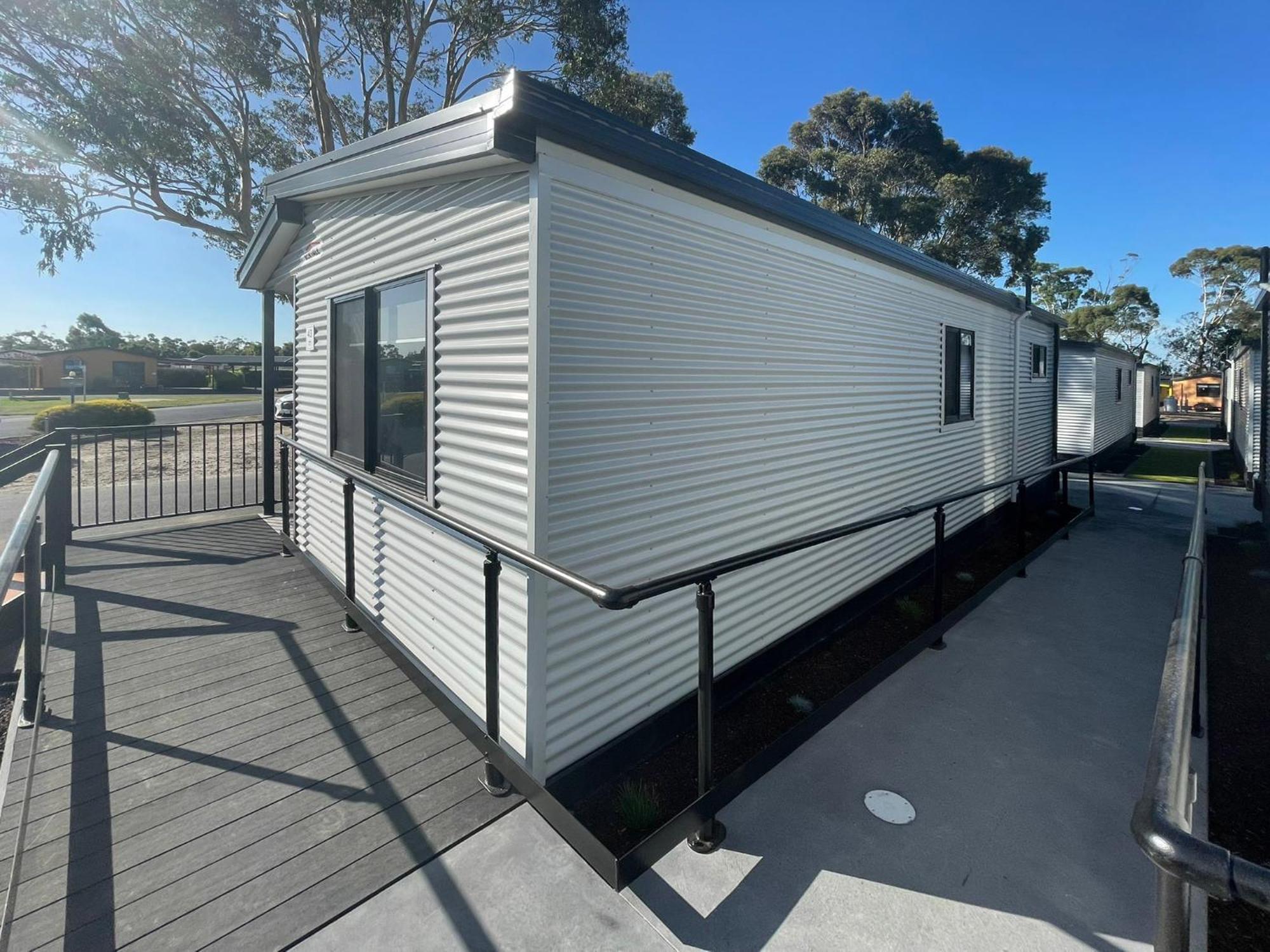 Big4 Traralgon Park Lane Holiday Park Ngoại thất bức ảnh