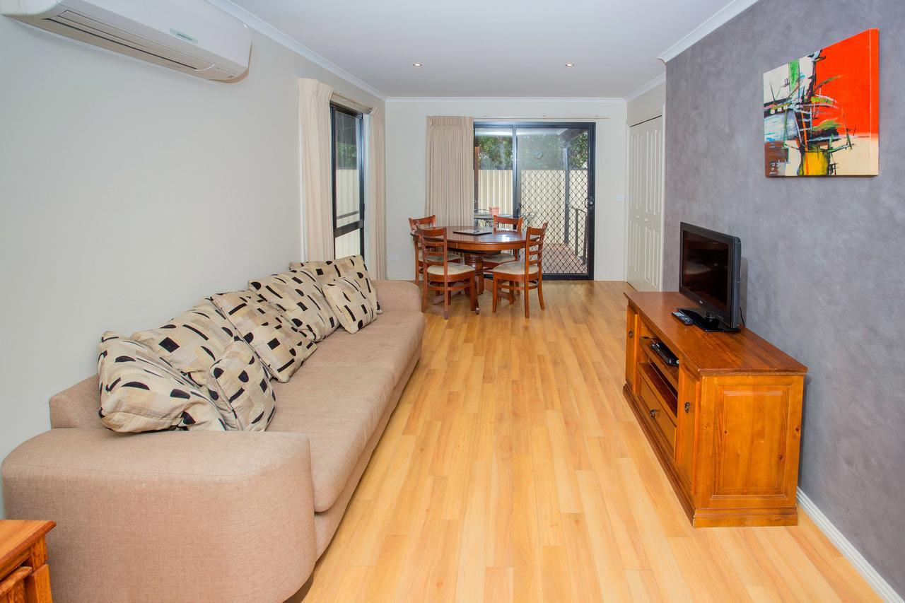 Big4 Traralgon Park Lane Holiday Park Ngoại thất bức ảnh