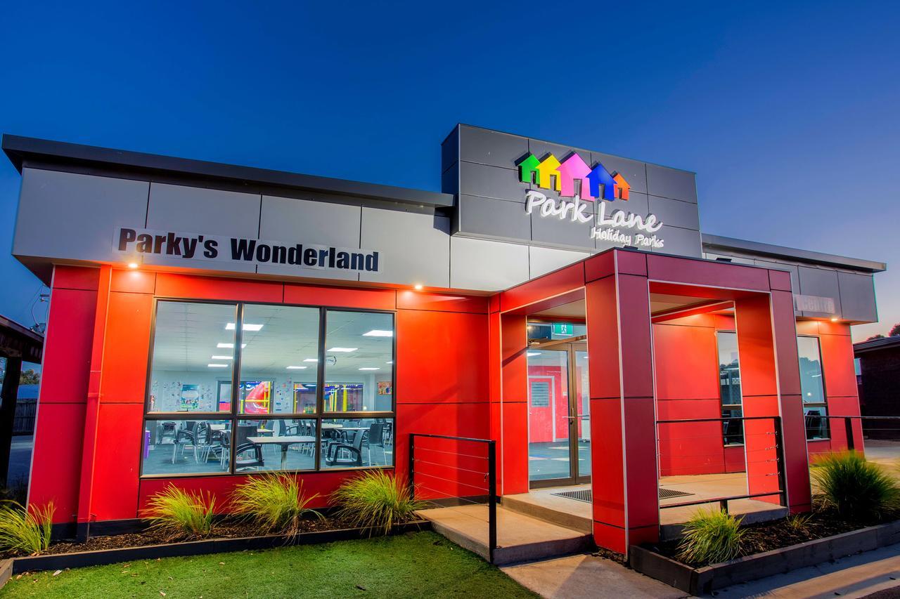 Big4 Traralgon Park Lane Holiday Park Ngoại thất bức ảnh