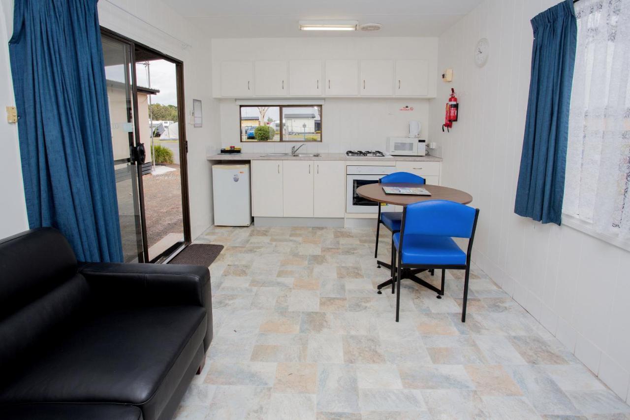 Big4 Traralgon Park Lane Holiday Park Ngoại thất bức ảnh