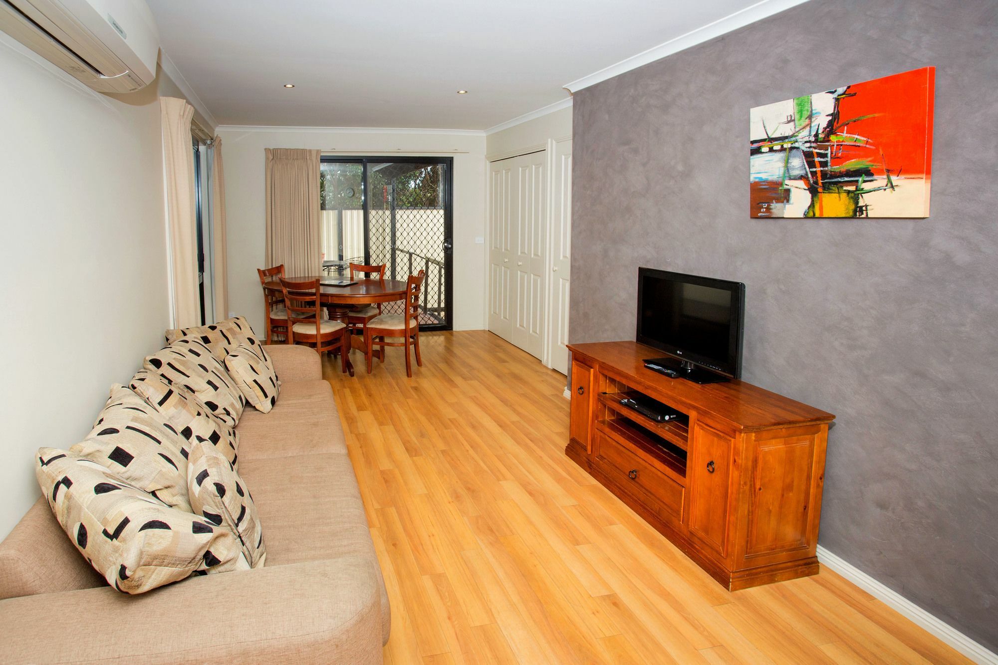 Big4 Traralgon Park Lane Holiday Park Ngoại thất bức ảnh