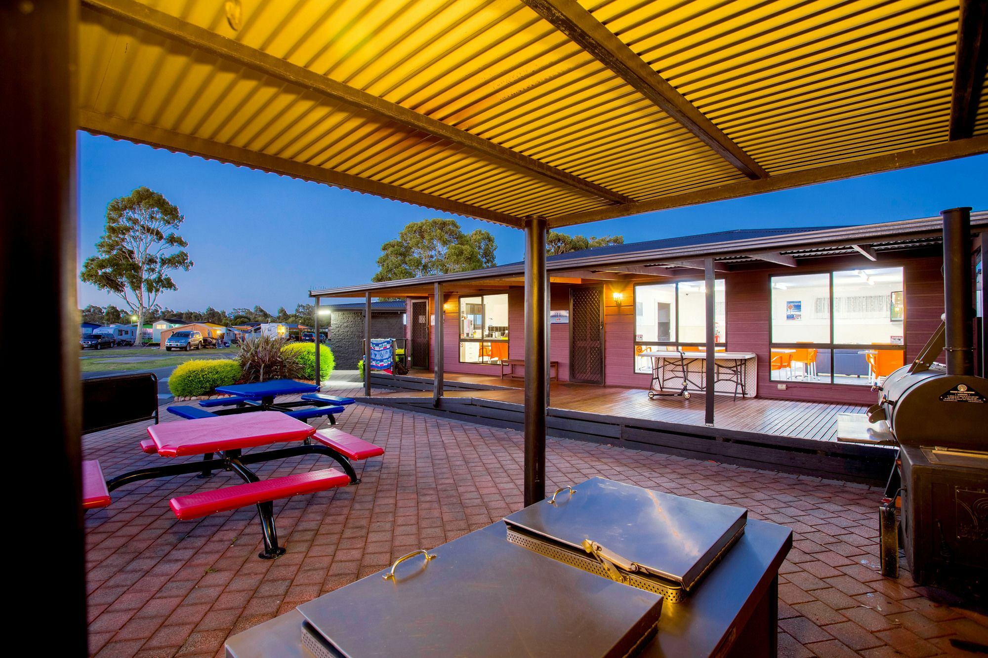 Big4 Traralgon Park Lane Holiday Park Ngoại thất bức ảnh